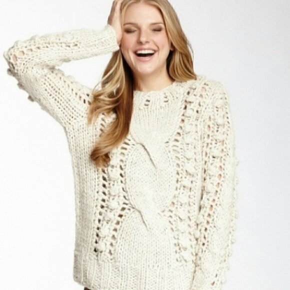 HANDKNIT WOMENS WARMSWEATER beige - Picture 1 of 2